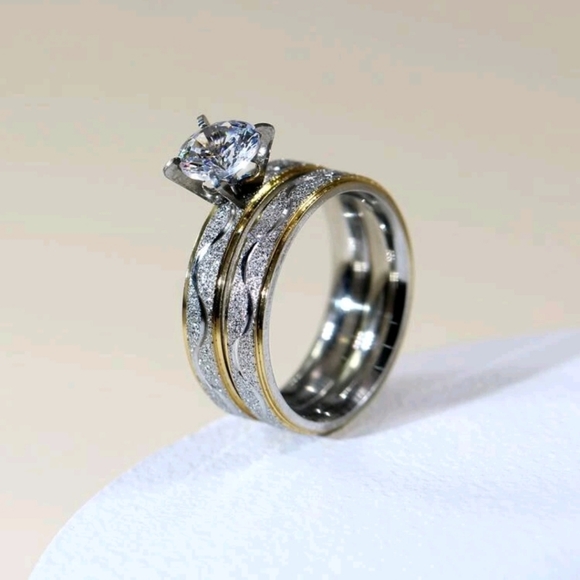 ♡Set Of Rings♡ - Picture 2 of 7